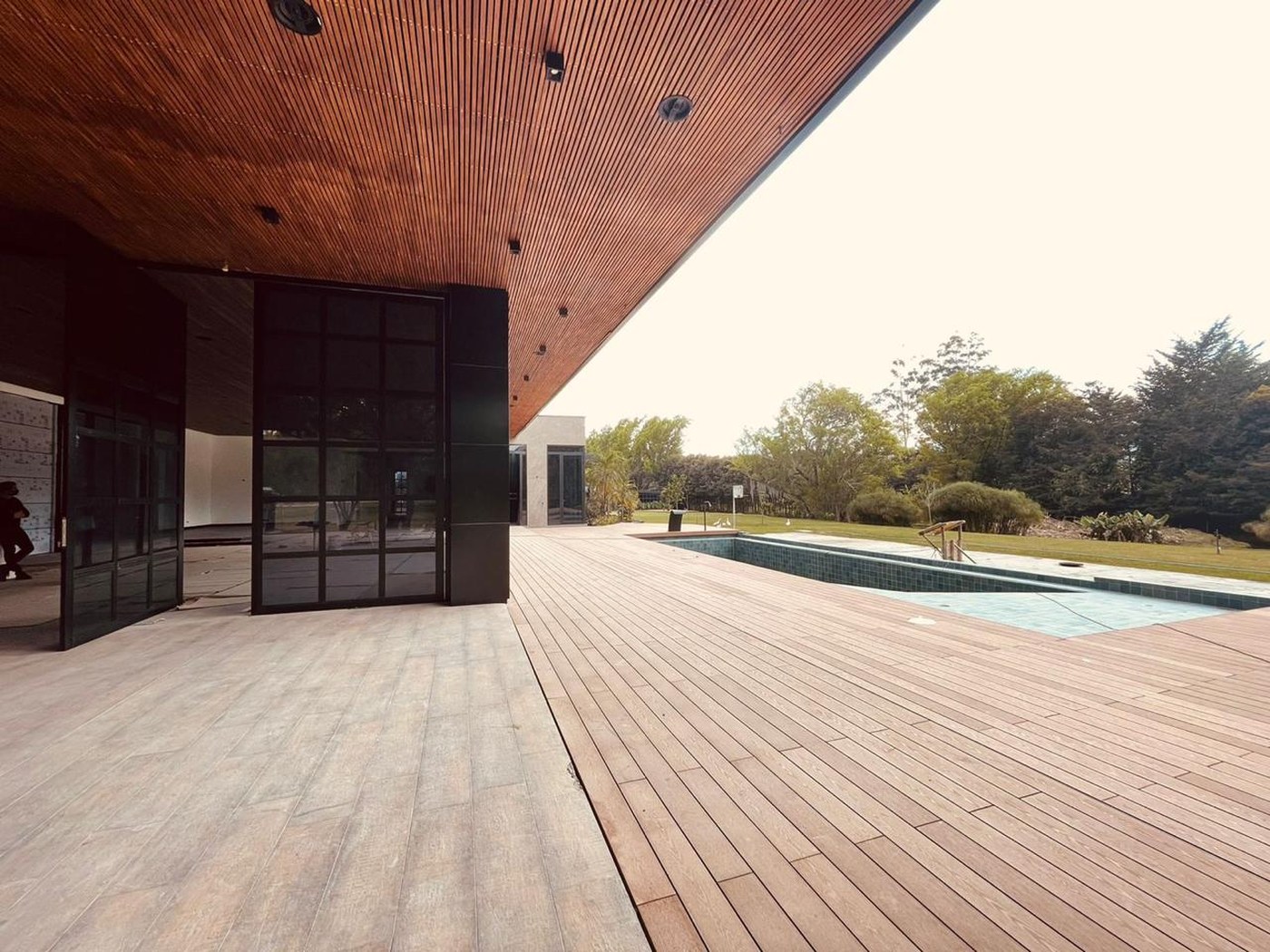 Casa SD, residencia con terraza y piscina